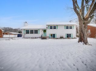 2004 Hermitage Dr, Kingsport, TN 37664