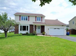 210 McNair Rd, Williamsville, NY 14221