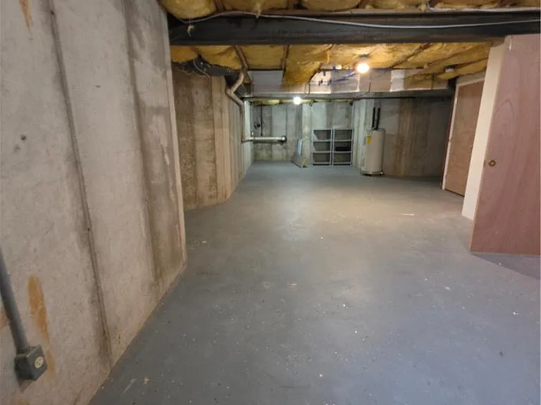 325 Oxford Pl #325 — Photo 17