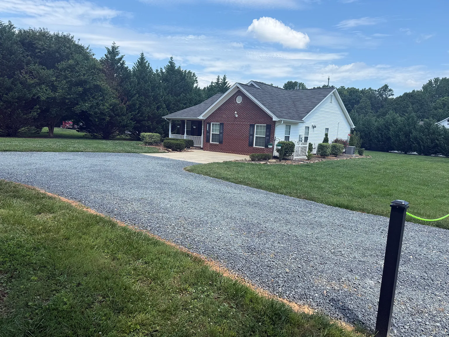 4 bed, 2875 sqft, $2,975 — Photo 2