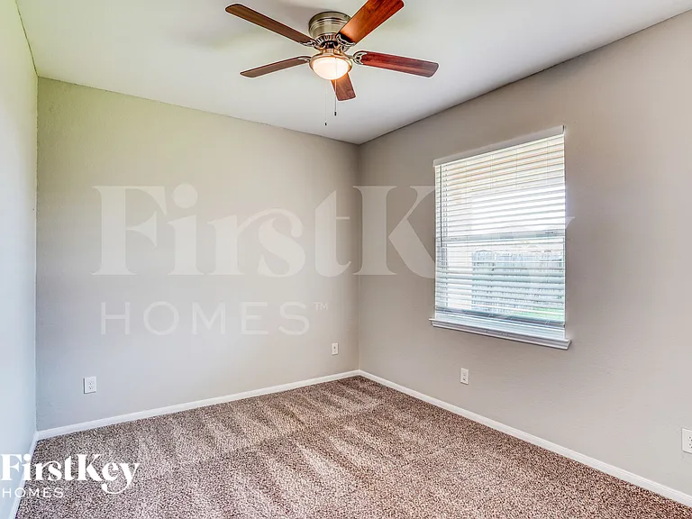 4810 Bay Vista Dr — Photo 14