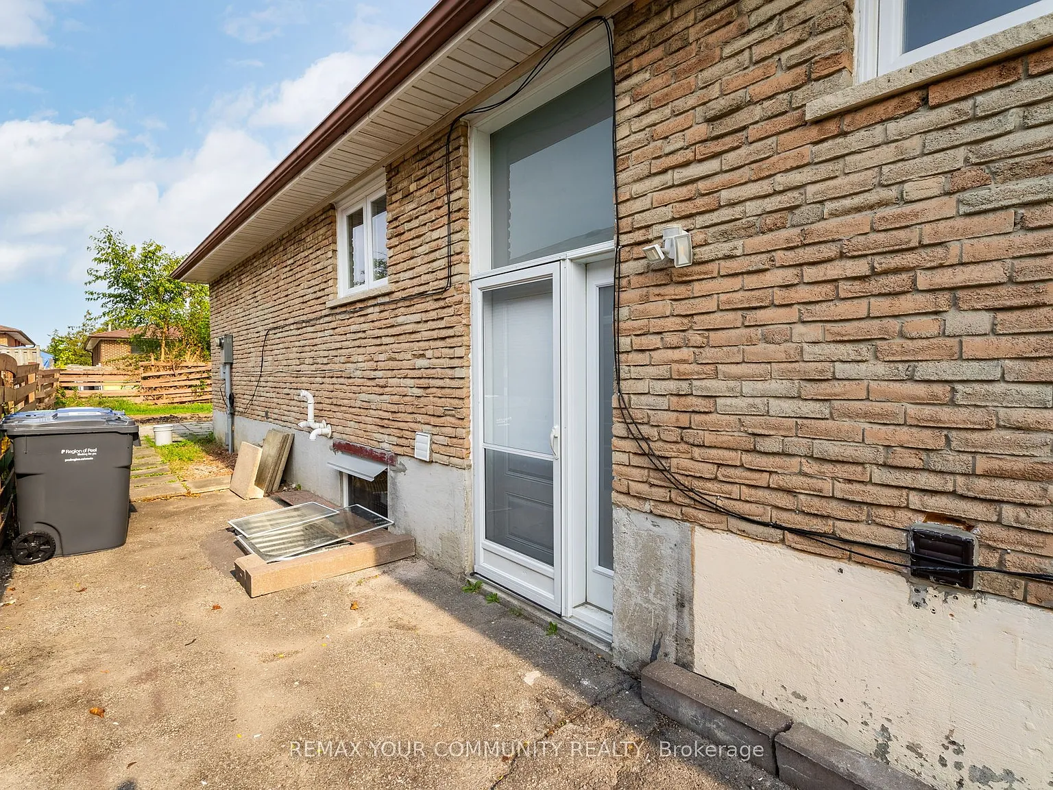 2 bed, $2,400 — Photo 4