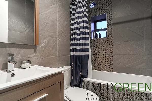 Rented by Pinn Realty | media 19