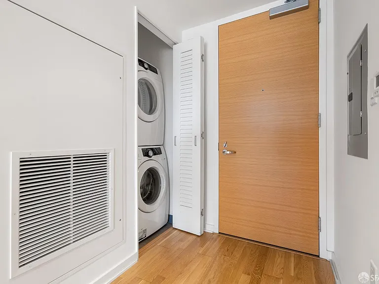 1 Hawthorne St #4F — Photo 14
