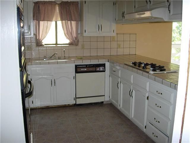 2nd image of 1146 Rachel Ln
