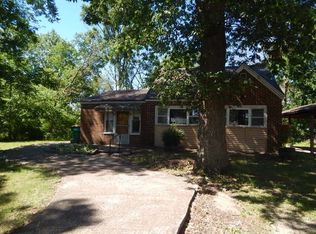 414 Woodlawn Ave, Streator, IL 61364