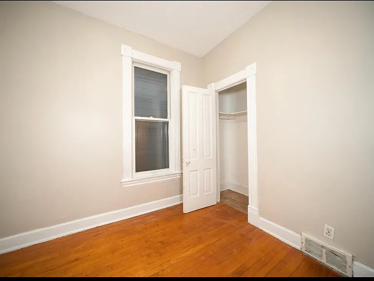 701 Bedford St #2 — Photo 31