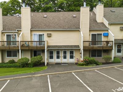 8 Rose Lane #26-11, New Fairfield, CT, 06812