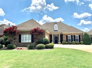 9748 Lochfield Dr, Pike Road, AL 36064