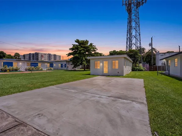6136 Grant St, Hollywood, FL 33024