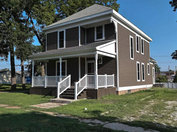 220 E Fayette St, Pittsfield, IL 62363