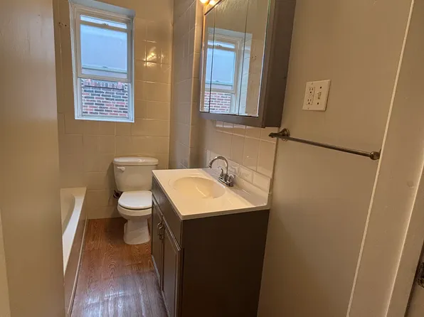 3637 Chippewa St APT 2E, Saint Louis, MO 63116