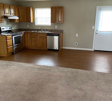 3rd image of 535 Low Valley Dr