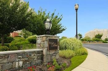 2nd image of 6 Highpoint Cir APT 815