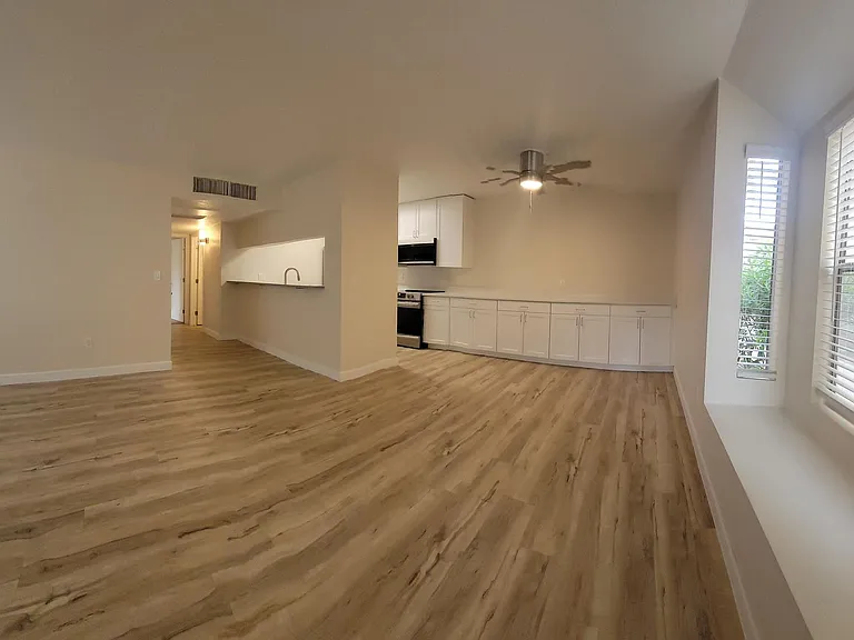Sand Pebble Community *Renovated Units — Photo 128