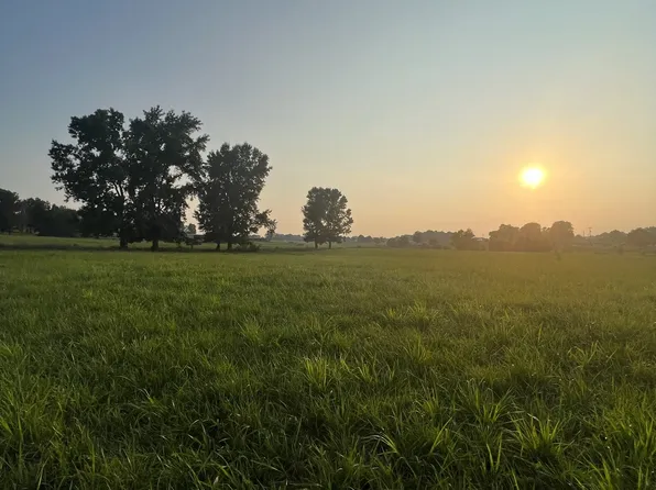 424 Halltown Rd, Portland, TN 37148