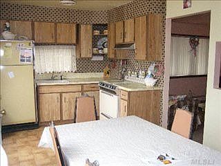 4th image of 431 Lockwood Dr