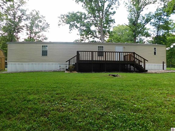 3rd image of 715 Lantripp Rd