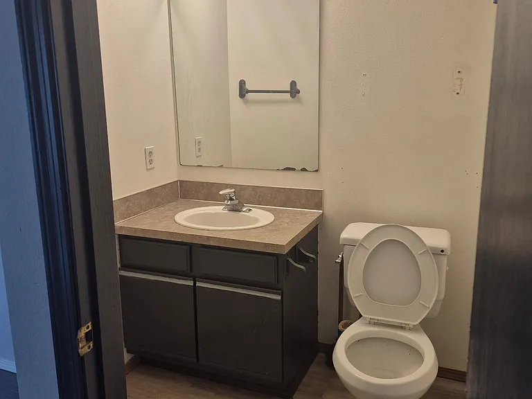 202 W Lovett St #202 — Photo 4