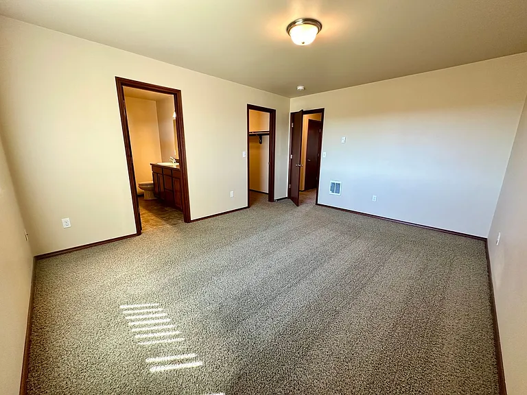 2706 N Susie Ct — Photo 12