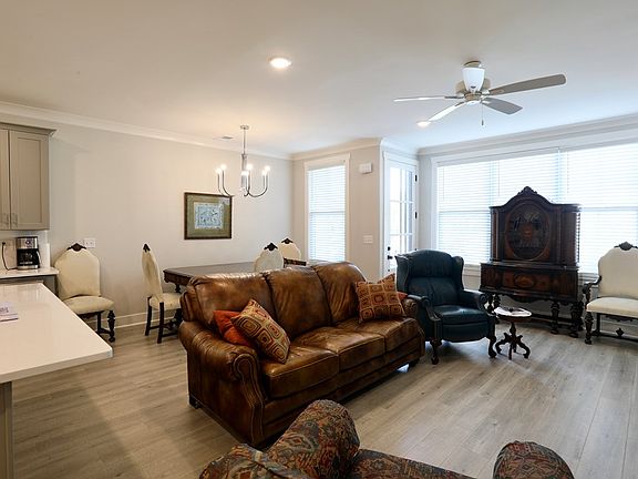 4th image of 1807 Reserve Loop