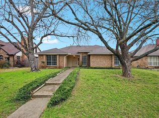 1522 Straus Rd, Cedar Hill, TX 75104