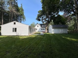 201 Long Pond Rd, Plymouth, MA 02360