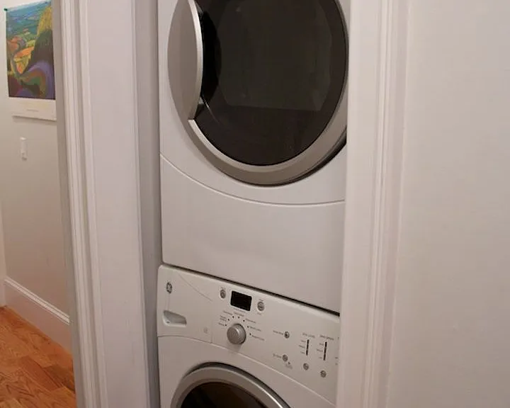 1081 Beacon St #1 — Photo 5