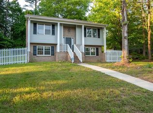 4800 Yorkwood Dr, Greensboro, NC 27407