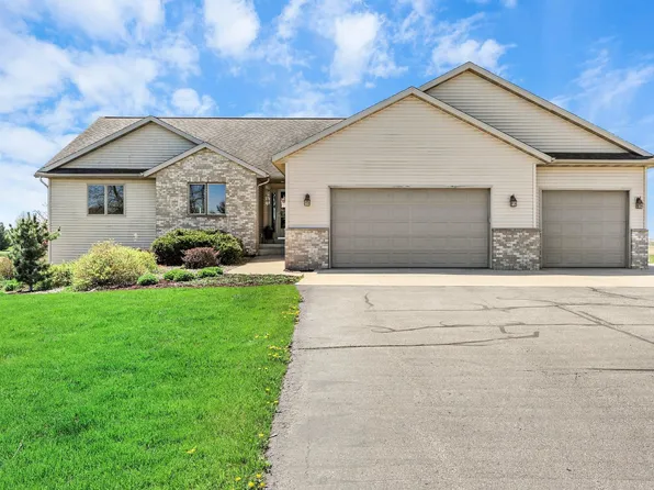 W2723 Fonda Ln, Belleville, WI 53508