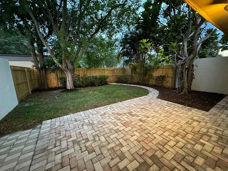 2304 Inagua Way — Photo 4