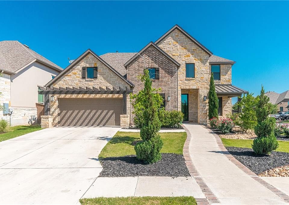 1st image of 100 Orvieto Ln