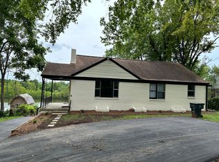 1826 River Dr, Nashville, TN 37218