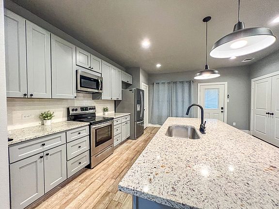 5th image of 1259 Greenhill Dr