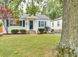 10860 Saint Francis Ln, Saint Ann, MO 63074