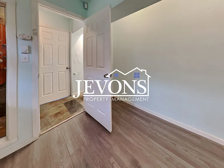 6617 1/2 S Monroe St #B — Photo 18