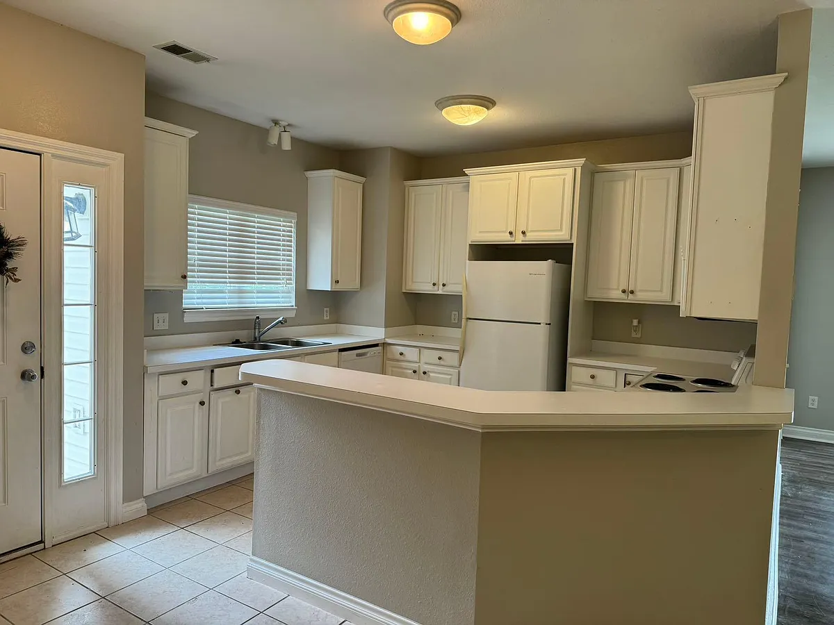 Building Photo - 6443 Triple Crown Ln
