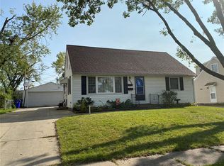1627 Texas Ave NE, Cedar Rapids, IA 52402