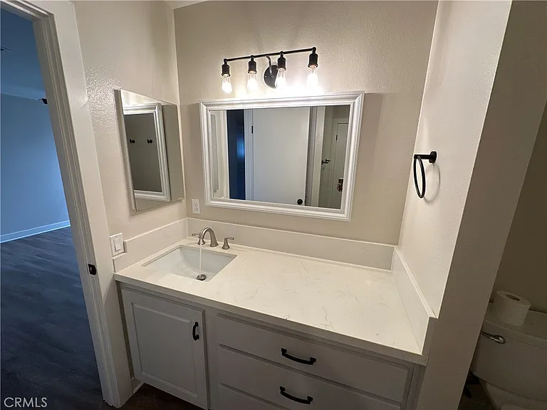 119 S Glassell St #B — Photo 14