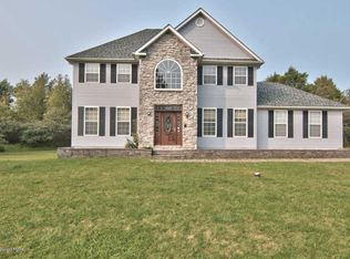 1256 Rosebud Ct, Effort, PA 18330