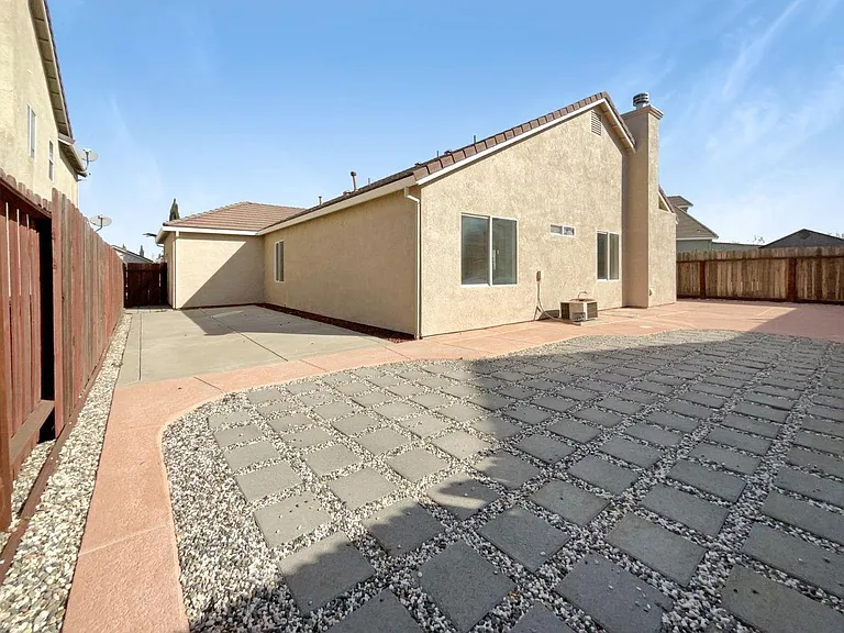 4308 Blake Cir — Photo 17