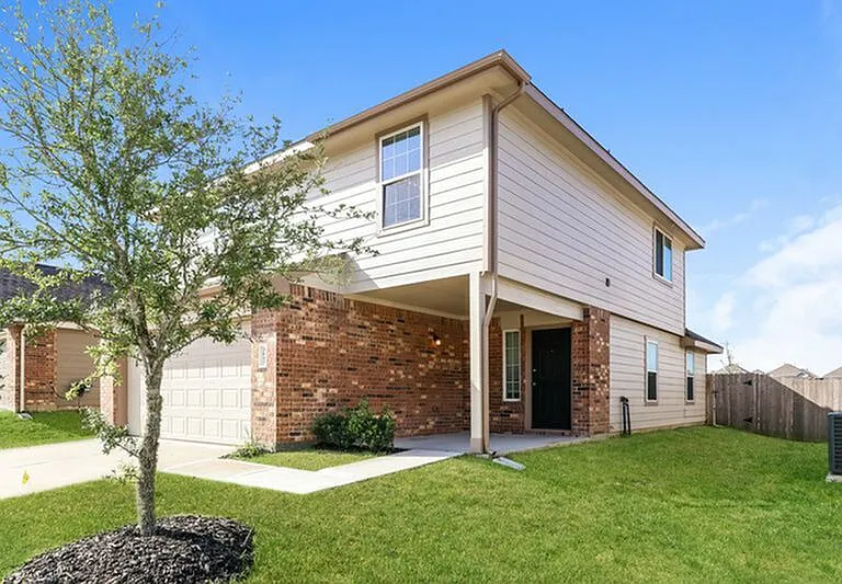 2923 Karin Crest Ln — Photo 3