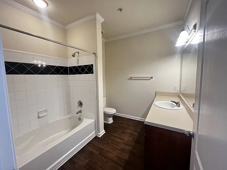 Wesley Kensington Apartments at Stonecrest — Photo 550