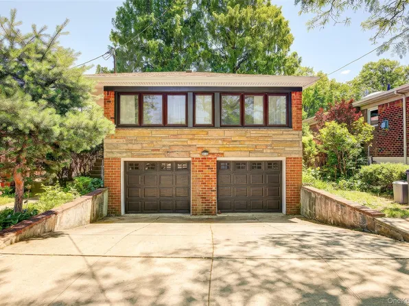 71-15 167th Street, Fresh Meadows, NY 11365