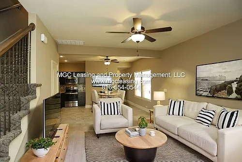 2130 SW Timbertrace Ln Photo 1
