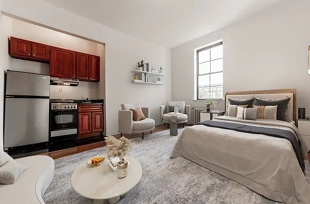 303 W 11th St #4-B — Photo 1