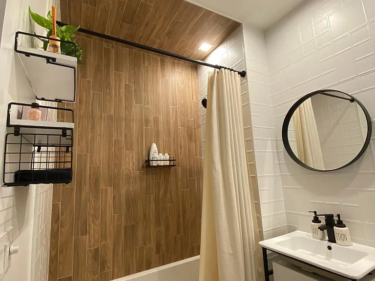 228 New York Ave #3 — Photo 2