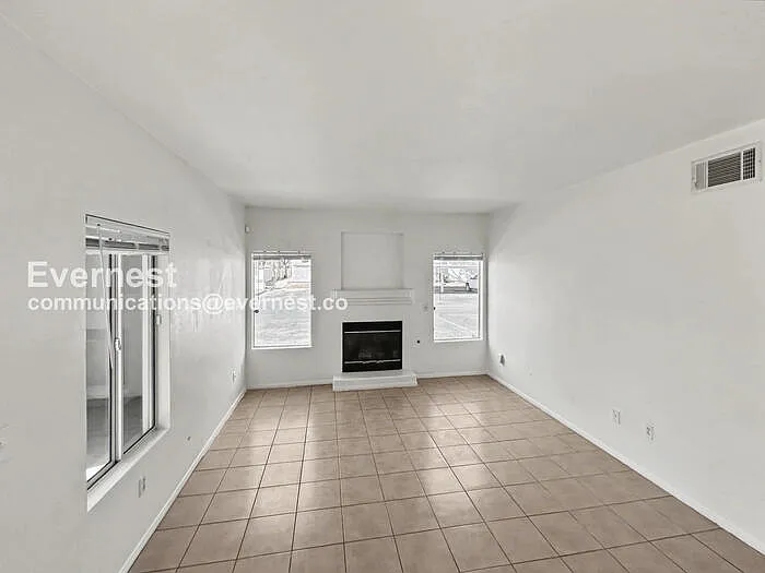 5922 W Vegas Dr — Photo 10