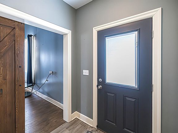 3rd image of 11466 Springfield Rd