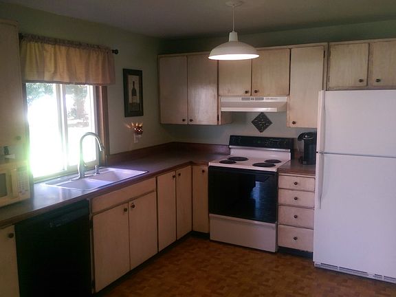 5th image of 205 Adams Ave S